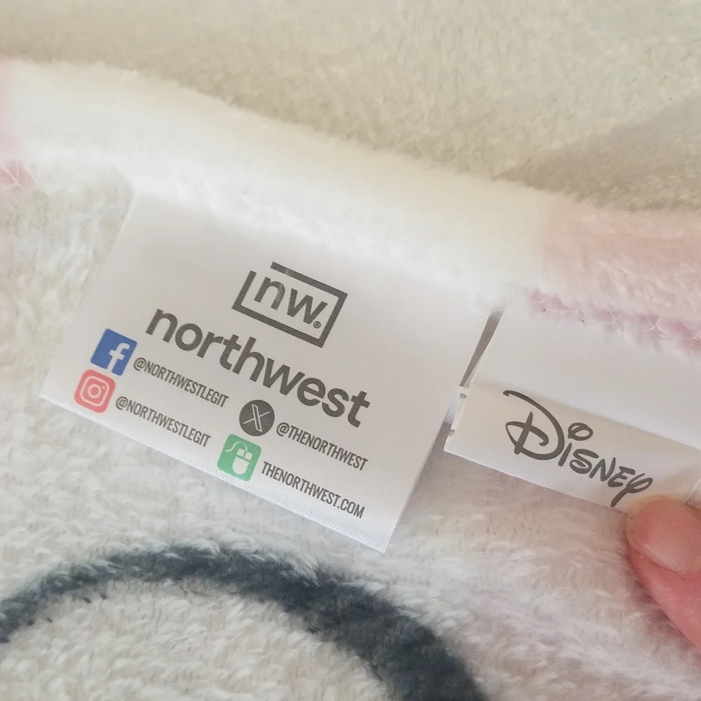 Disney Stripe Pink/White Aristocats Marie Throw Blanket Cat Soft Fleece